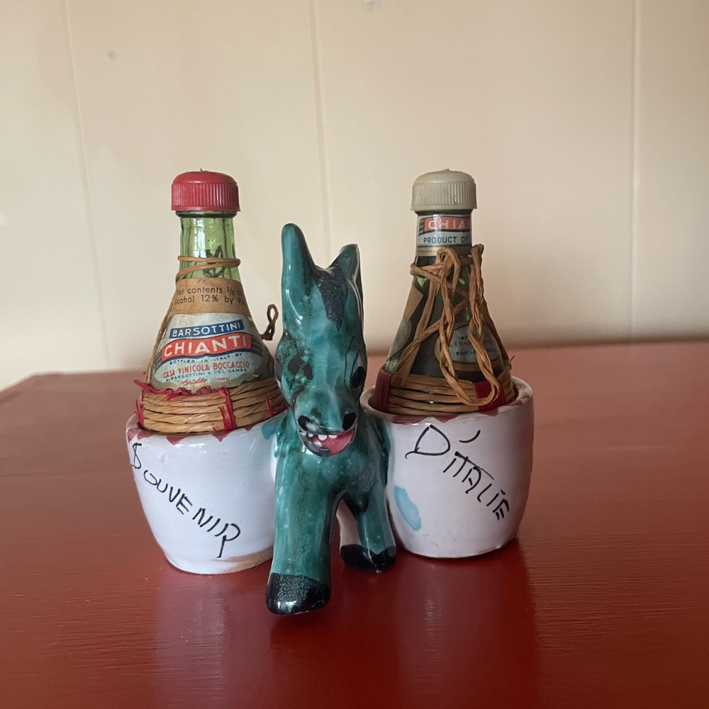 VTG Mid-Century Italian Souvenir Donkey Caddy w/ Mini Chianti Bottles • Rare